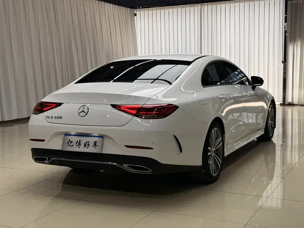 Mercedes-Benz CLS — фото 9