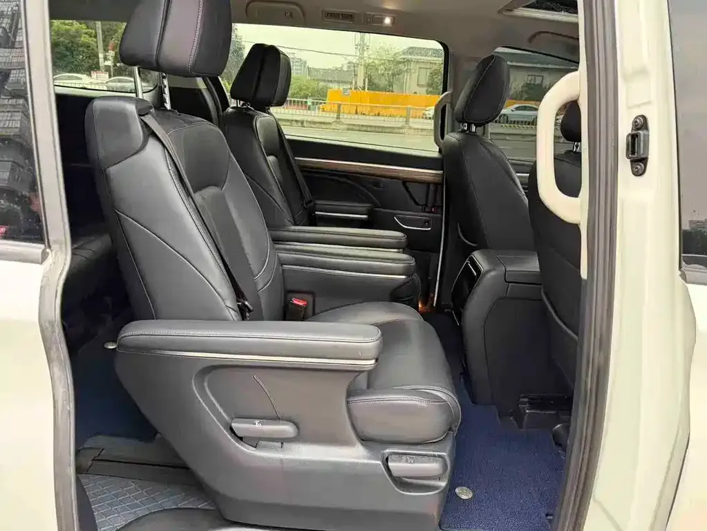 GAC Motor Trumpchi M8 — фото 6