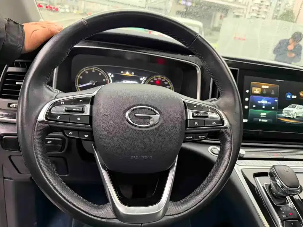 GAC Motor Trumpchi M8 — фото 8
