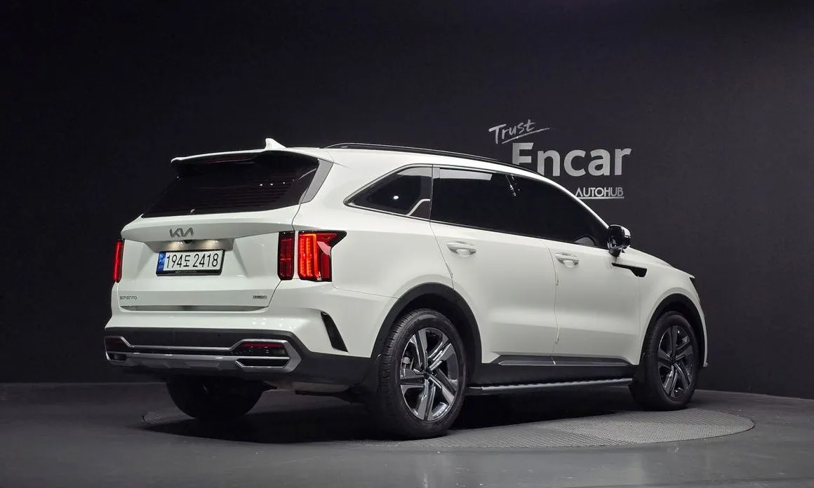 Kia Sorento — фото 5