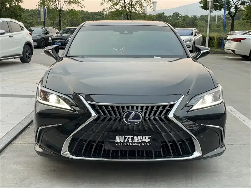 Lexus ES — фото 6