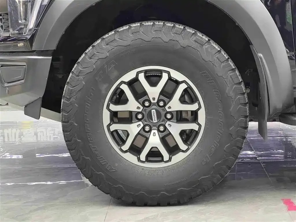 Ford F-150 Raptor — фото 5