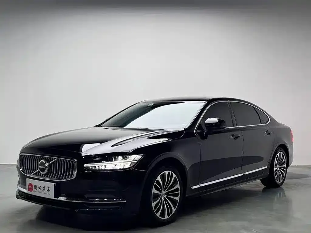 Volvo S90 — фото 1