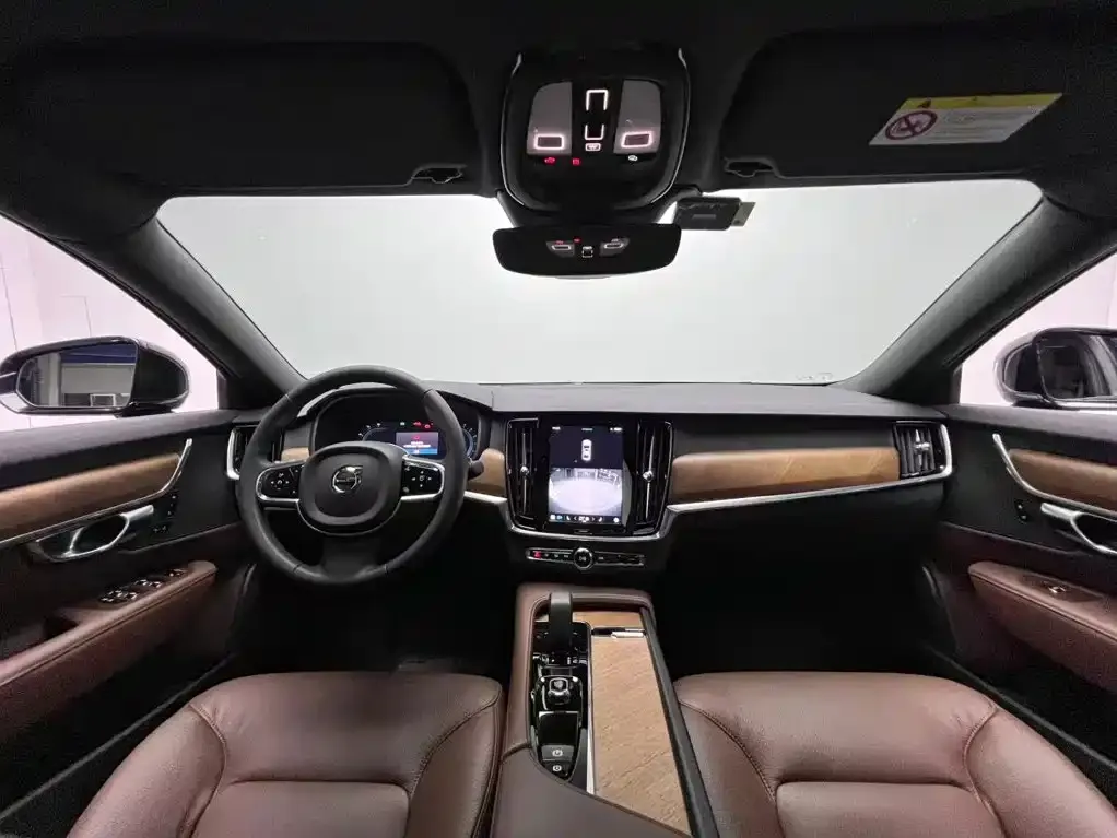 Volvo S90 — фото 3