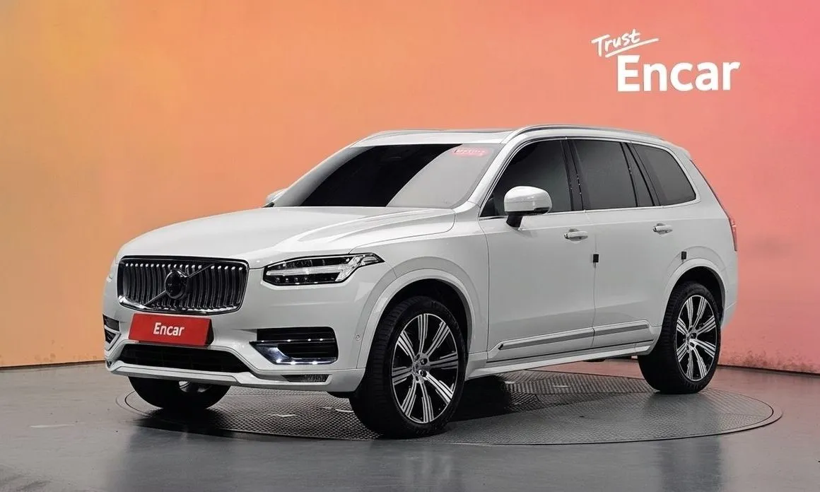 Volvo XC90 — фото 1