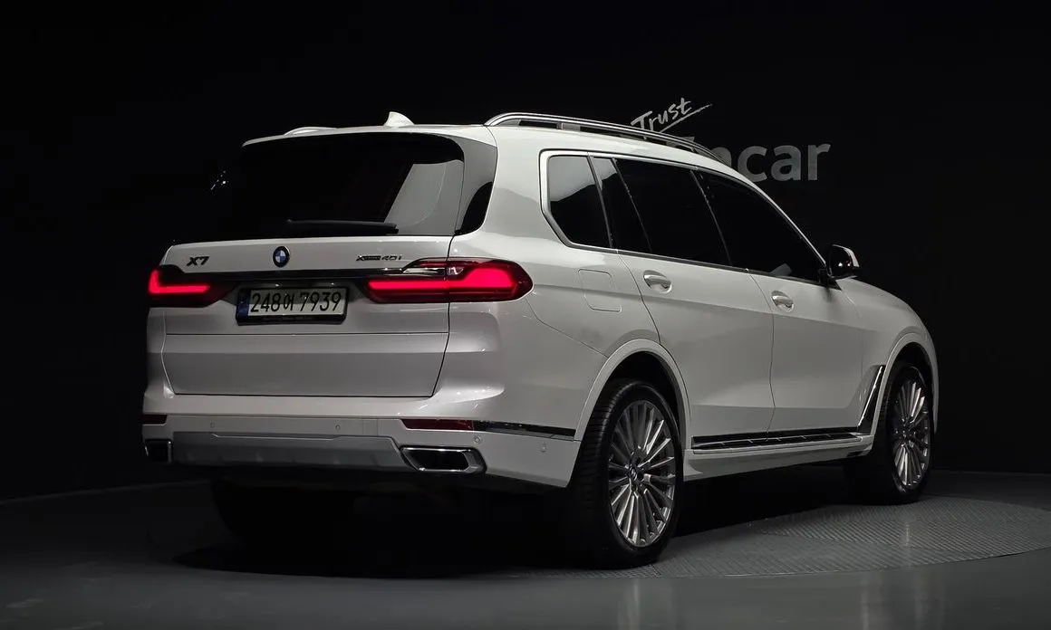 BMW X7 — фото 3
