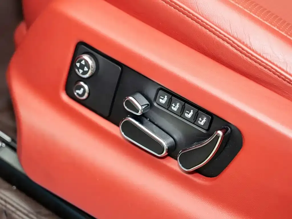 Bentley Bentayga — фото 5