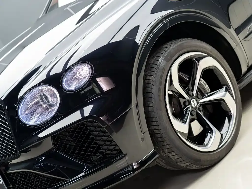 Bentley Bentayga — фото 4