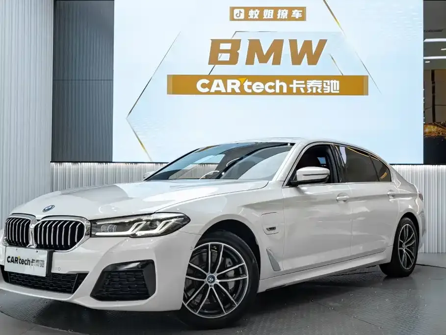 BMW 5 Series New Energy — фото 1