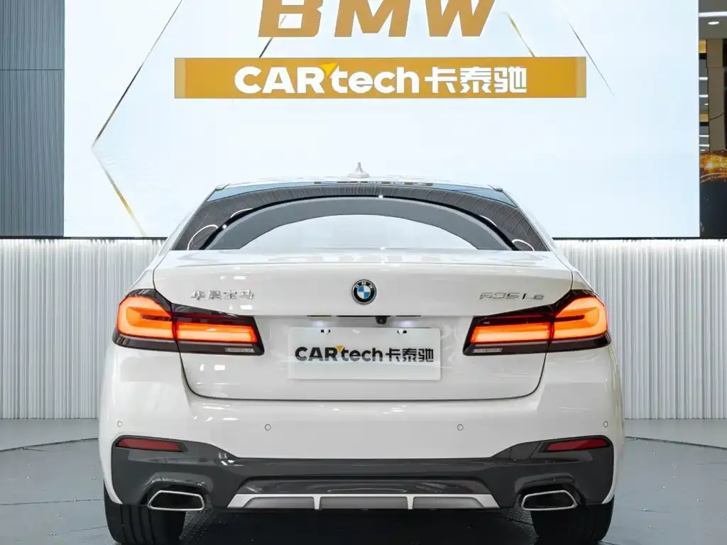 BMW 5 Series New Energy — фото 8