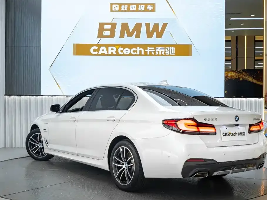 BMW 5 Series New Energy — фото 10