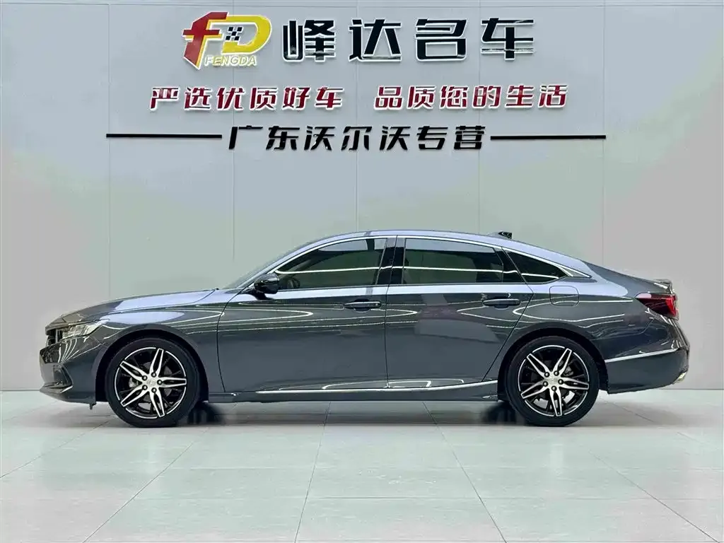 Honda Accord — фото 10