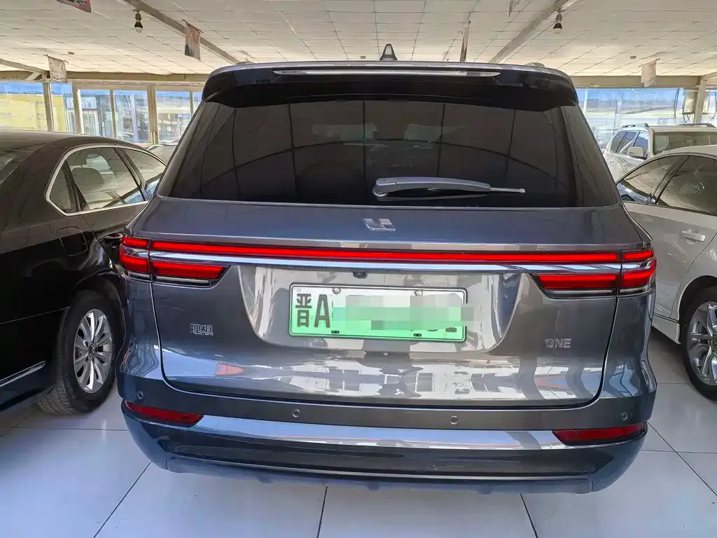 Li Auto ONE — фото 6