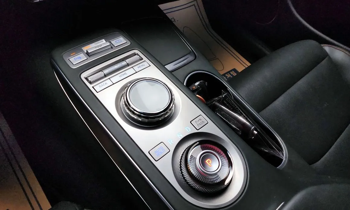 Genesis GV70 — фото 10