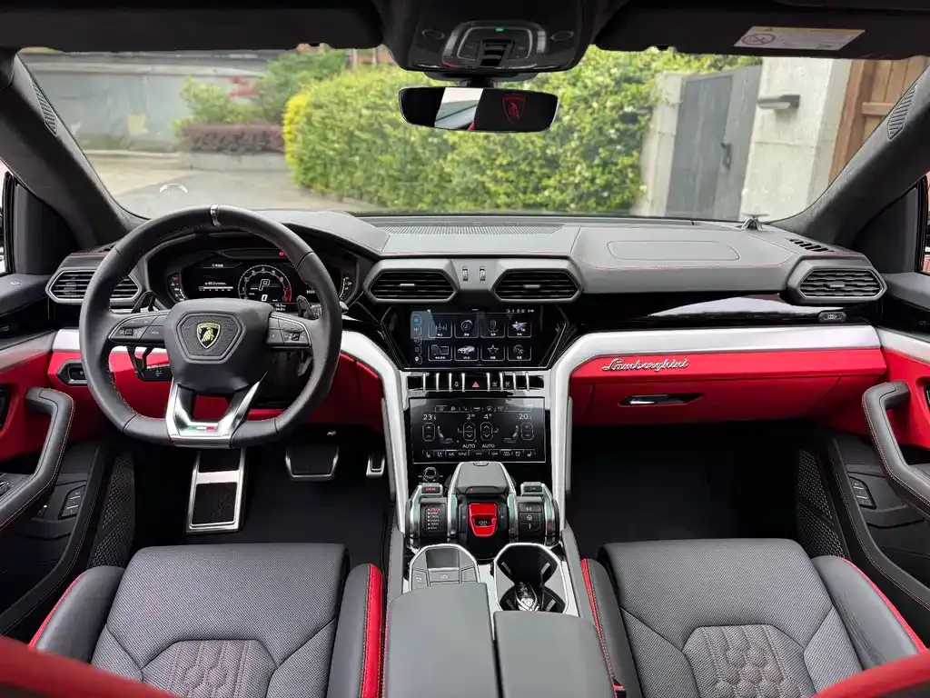 Lamborghini Urus — фото 5