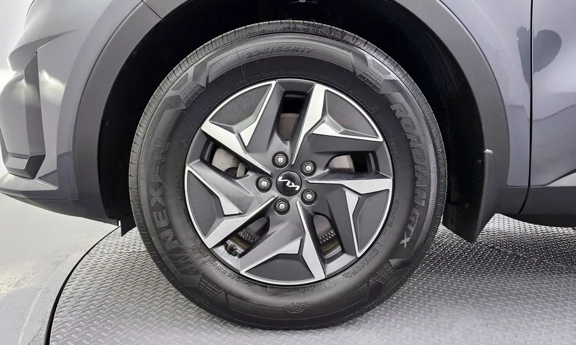 Kia Sorento — фото 5