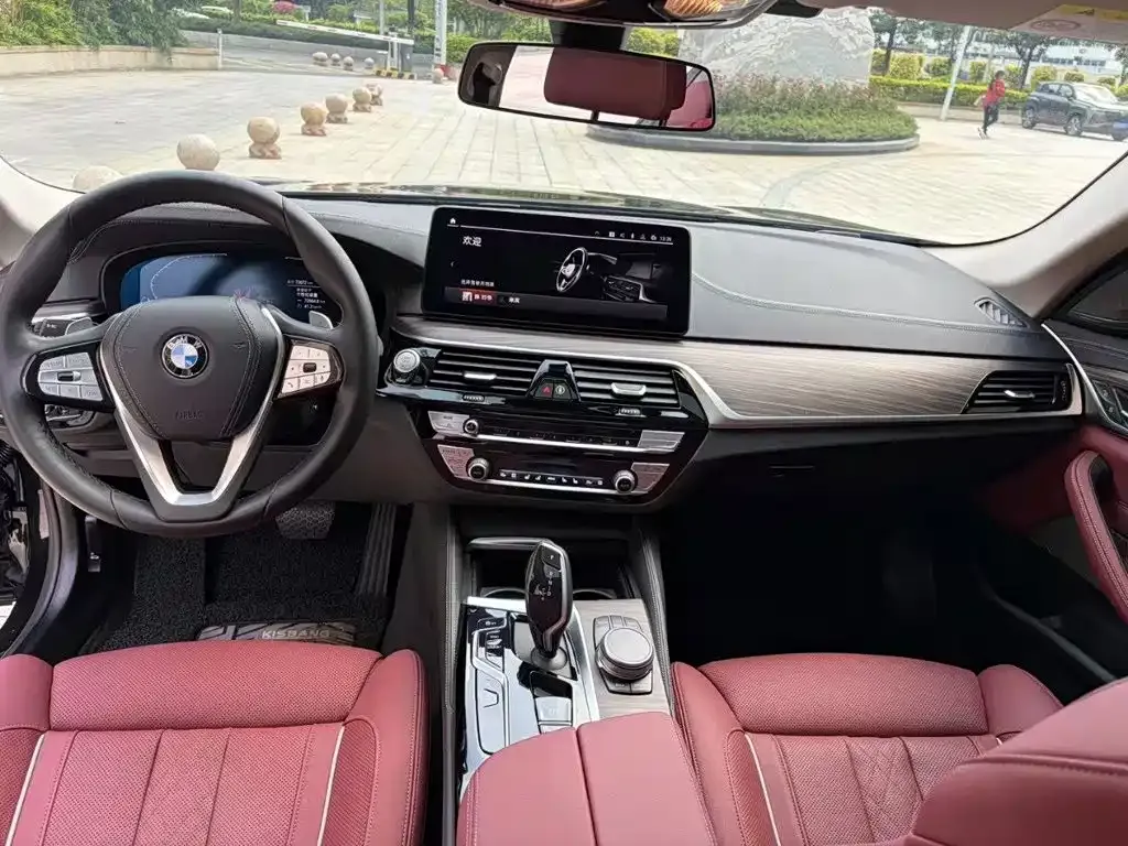 BMW 5 Series — фото 2