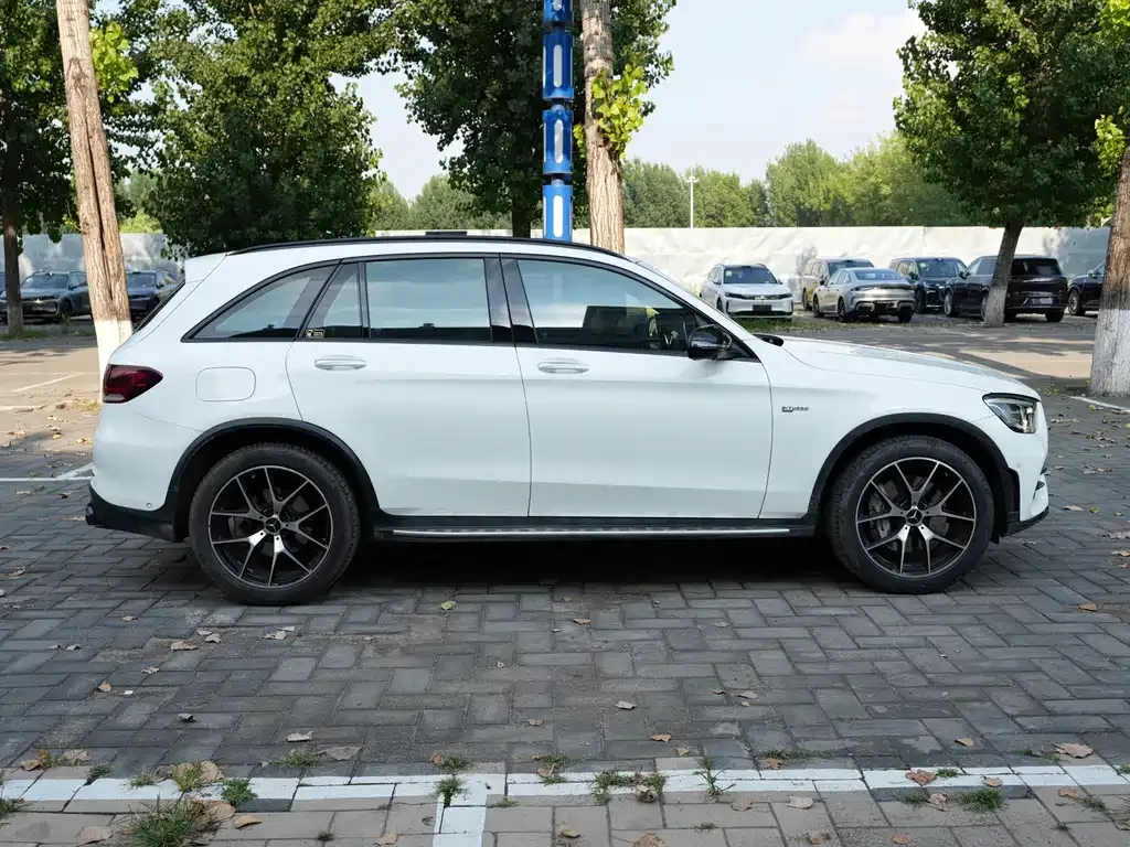 Mercedes-Benz GLC AMG — фото 8