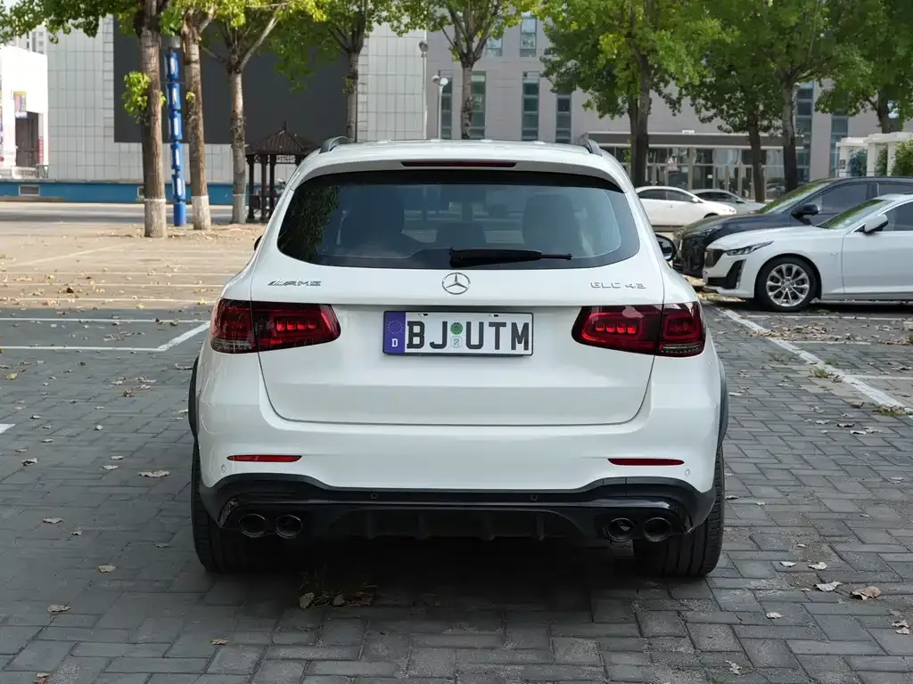 Mercedes-Benz GLC AMG — фото 6