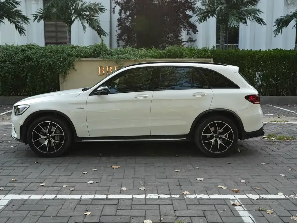 Mercedes-Benz GLC AMG — фото 5