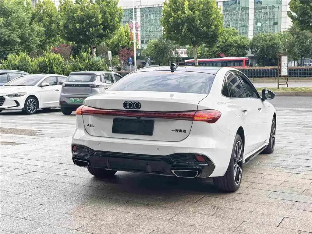 Audi A5L — фото 3