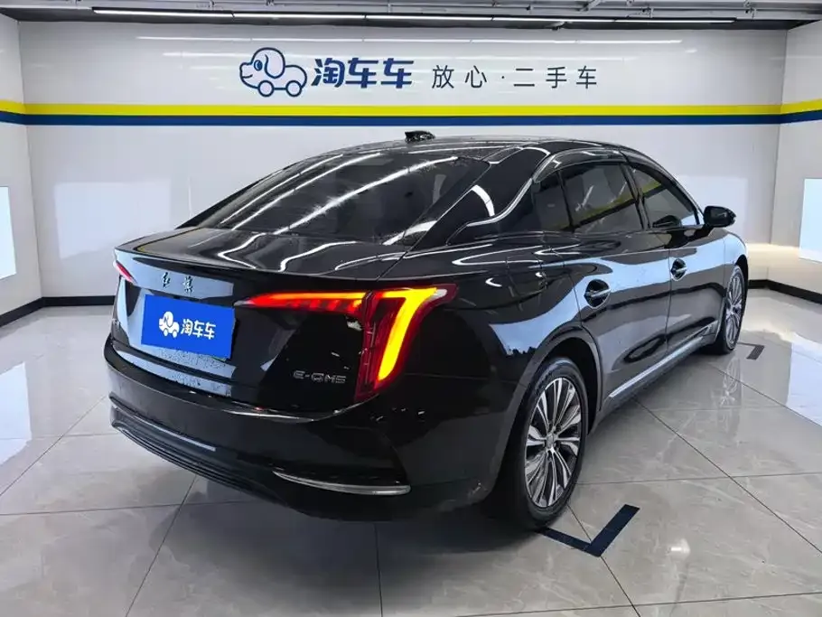Hongqi E-QM5 — фото 6