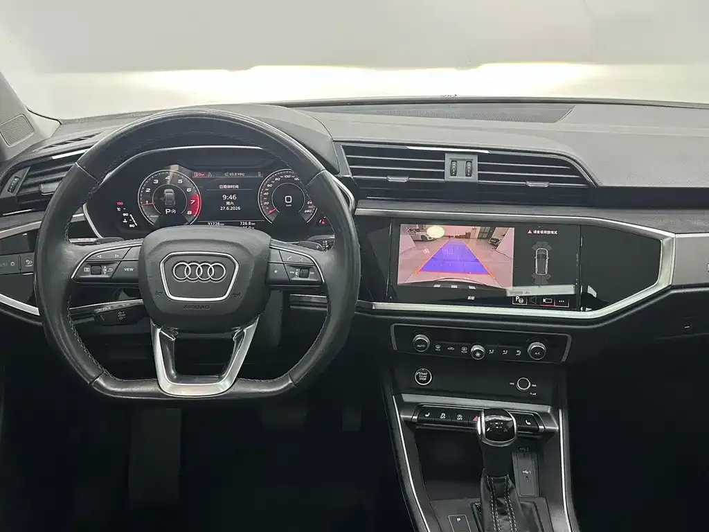 Audi Q3 — фото 9