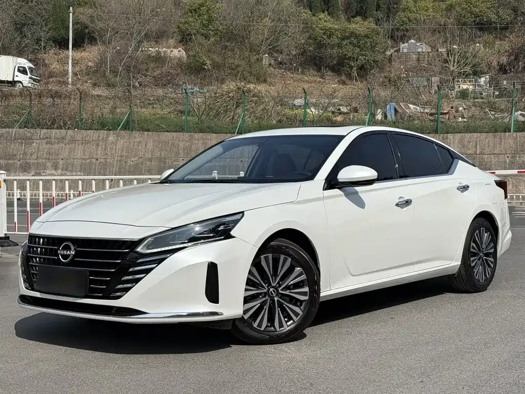 Nissan Teana — фото 9