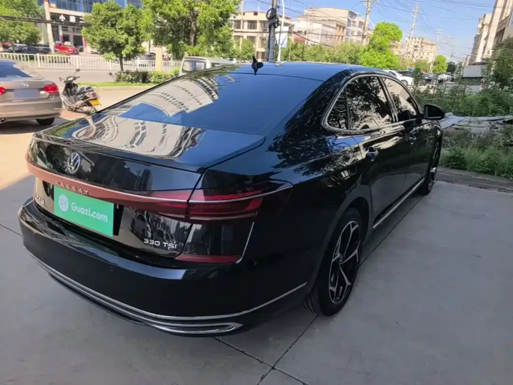 Volkswagen Passat — фото 8