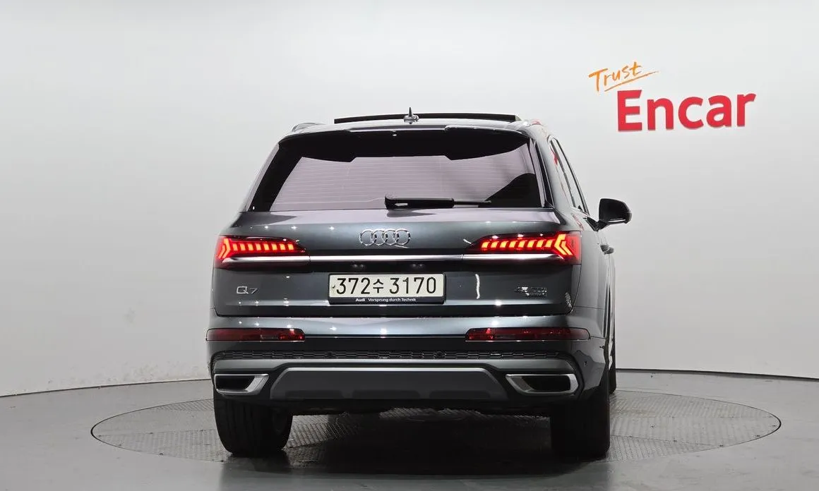 Audi Q7 — фото 2