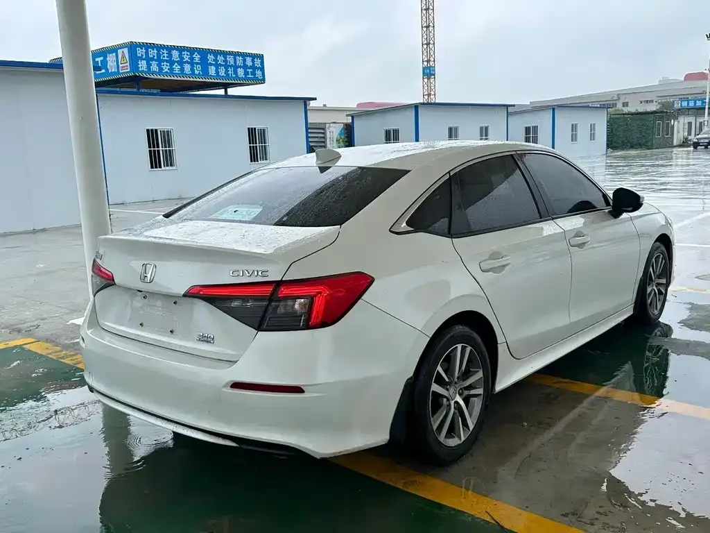 Honda Civic — фото 5