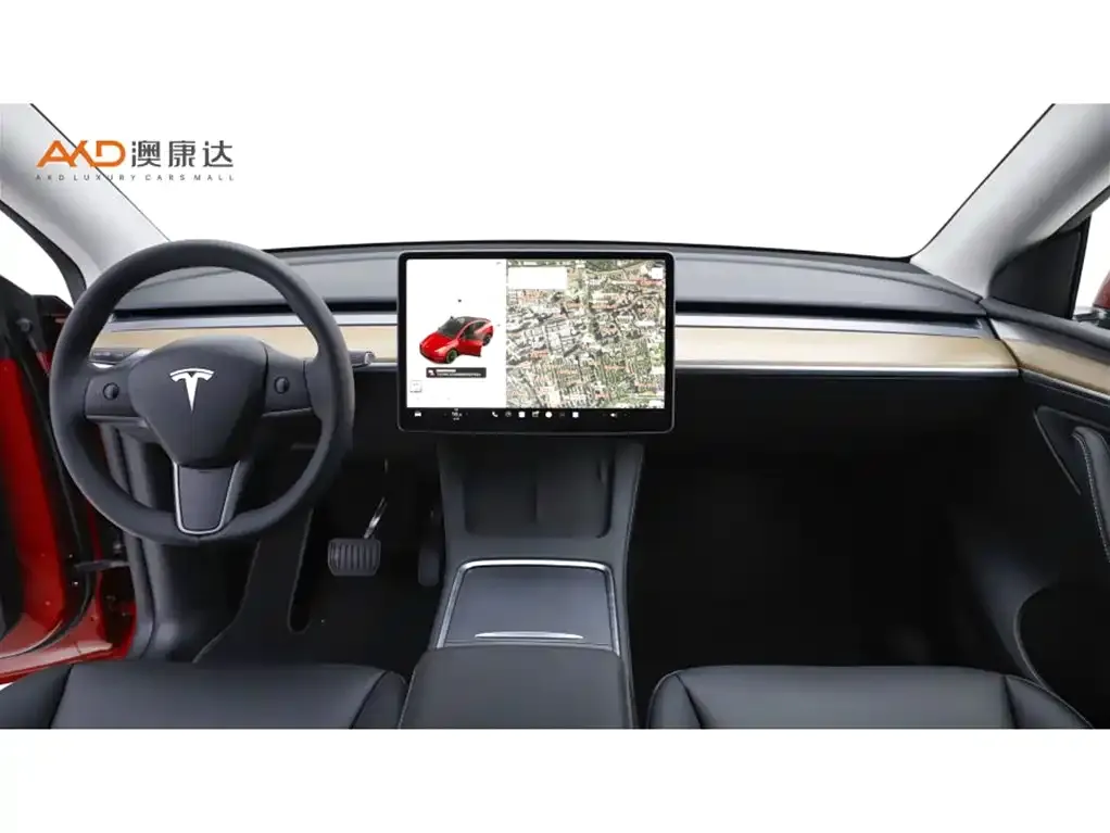 Tesla Model Y — фото 8