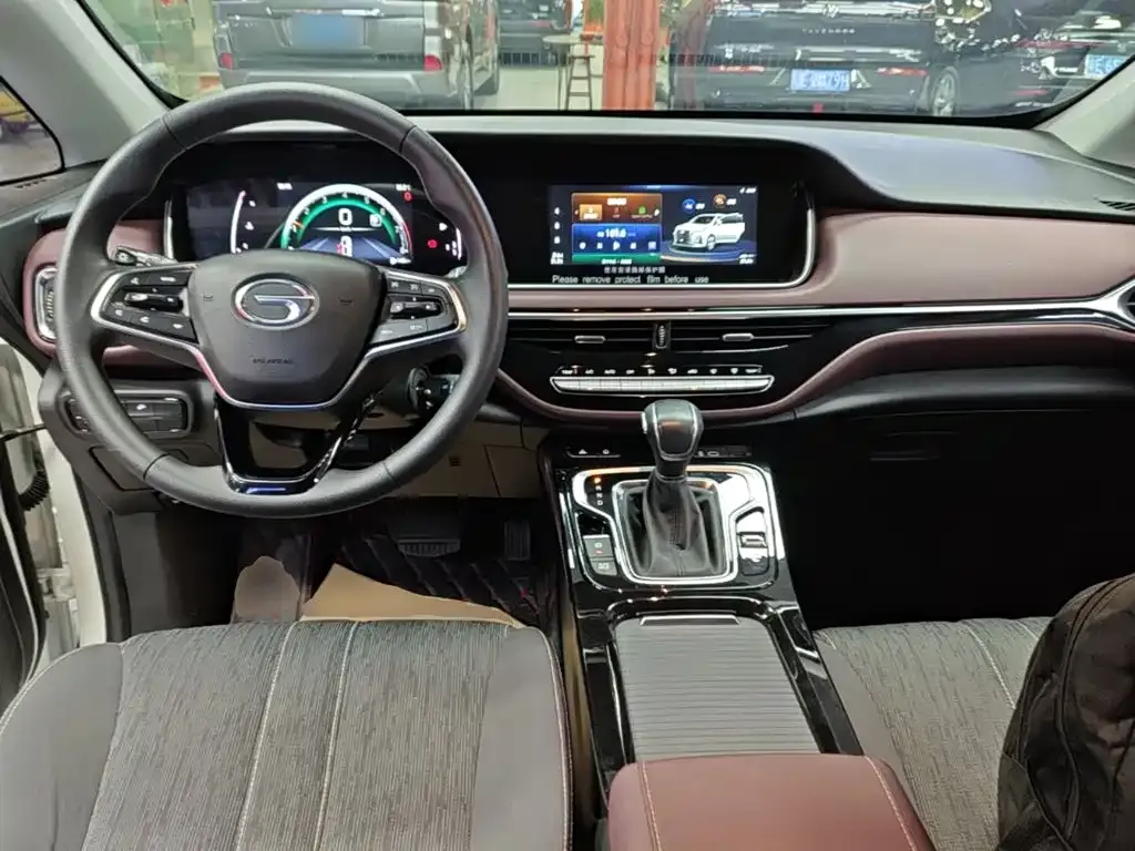 GAC Motor Trumpchi M6 — фото 2