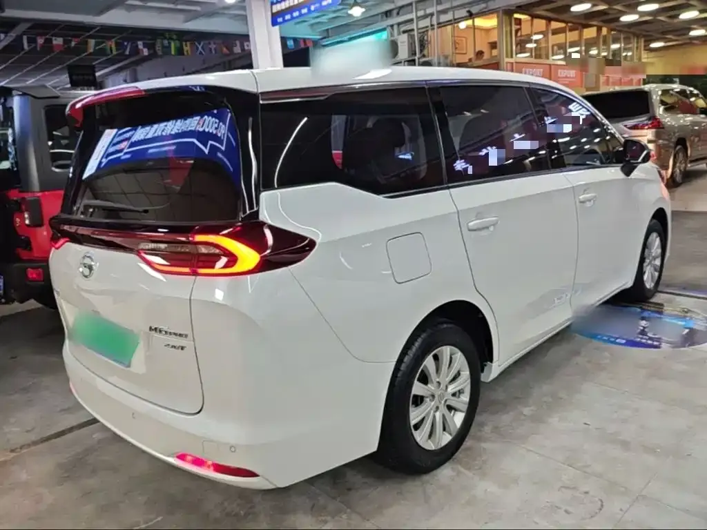 GAC Motor Trumpchi M6 — фото 6