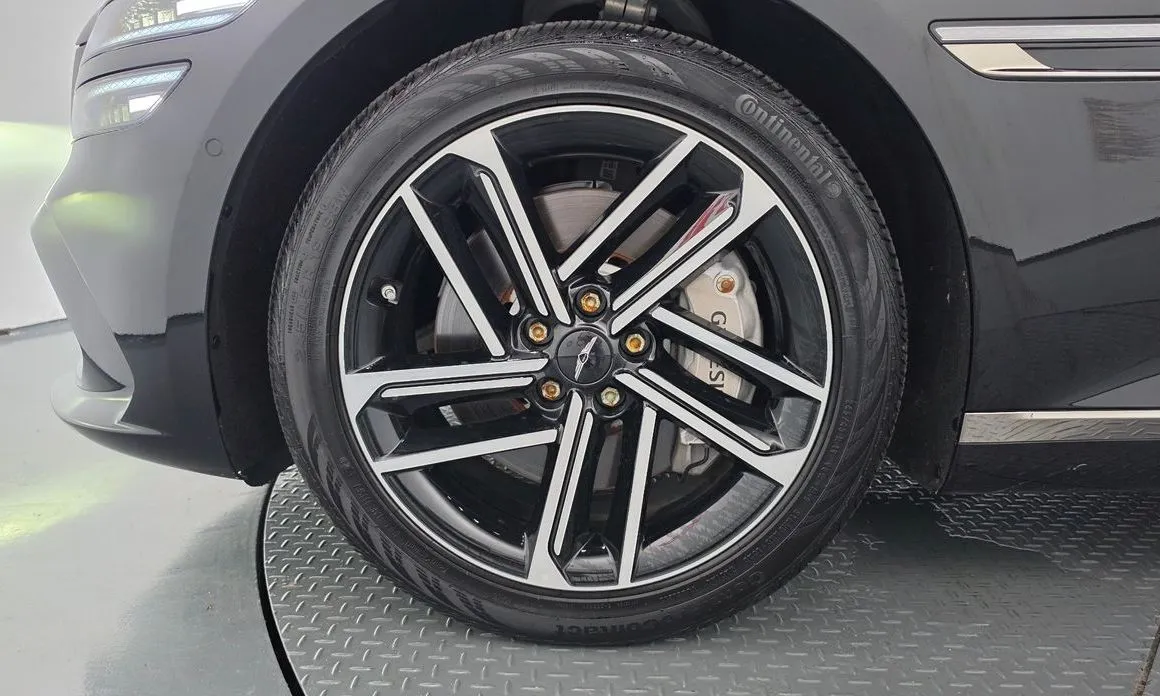 Genesis G80 — фото 10
