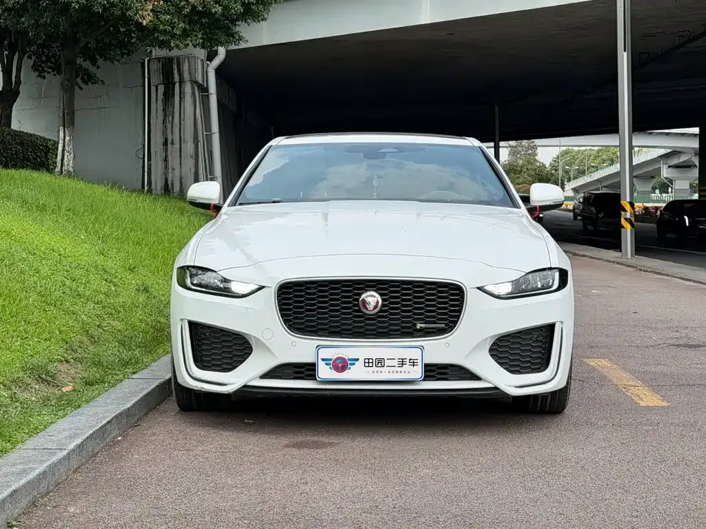 Jaguar XEL — фото 3