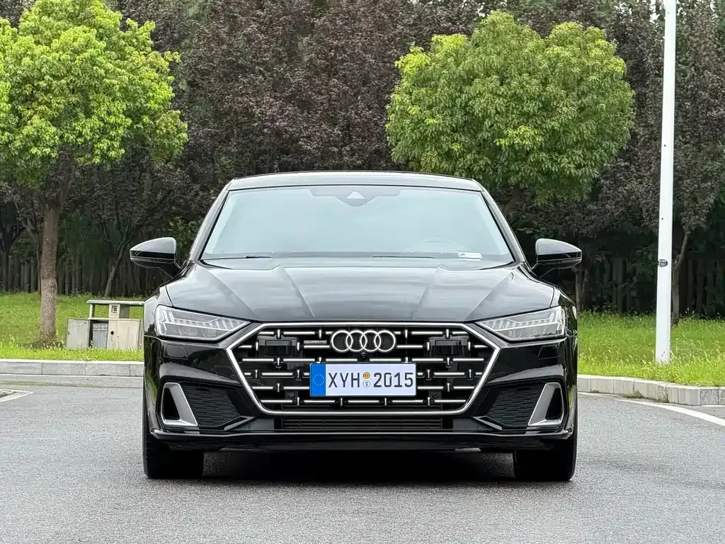 Audi A7L — фото 10