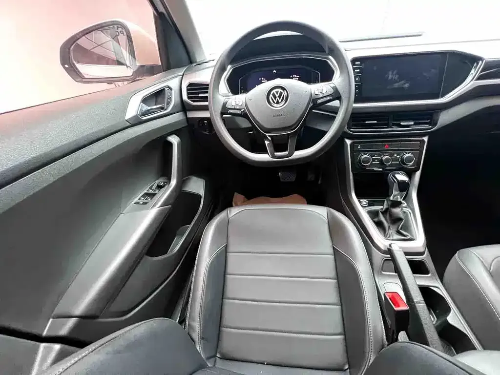 Volkswagen T-Cross — фото 5