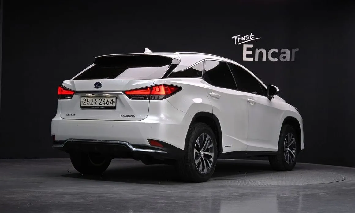 Lexus RX — фото 6