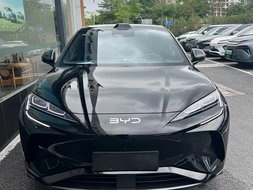 BYD Seal 07 EV — фото 2
