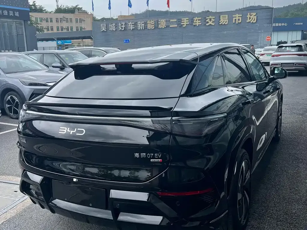 BYD Seal 07 EV — фото 3