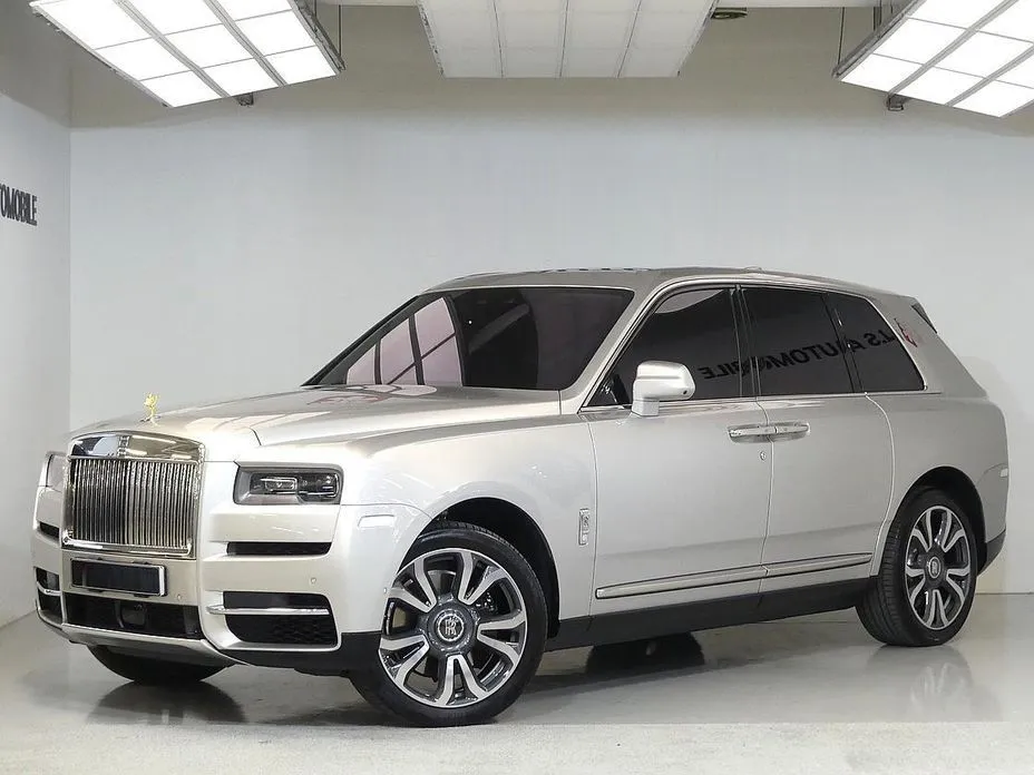 Rolls-Royce Cullinan — фото 1