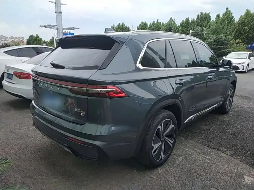 Geely Xingyue L — фото 8