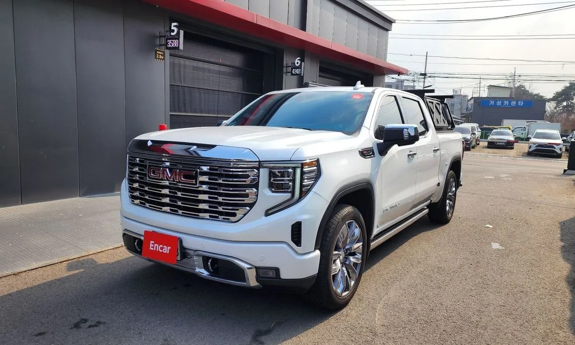 GMC Sierra — фото 1