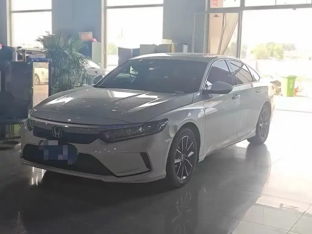 Honda Inspire — фото 1