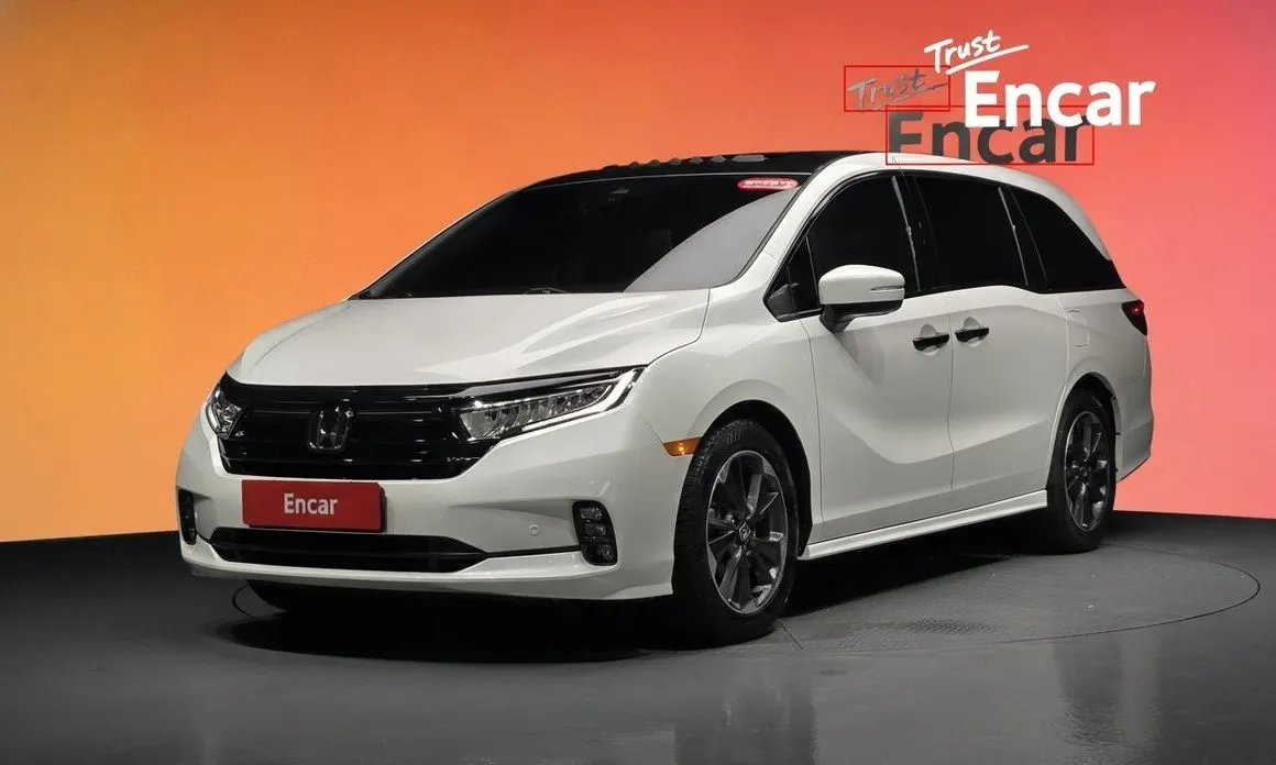 Honda Odyssey — фото 1