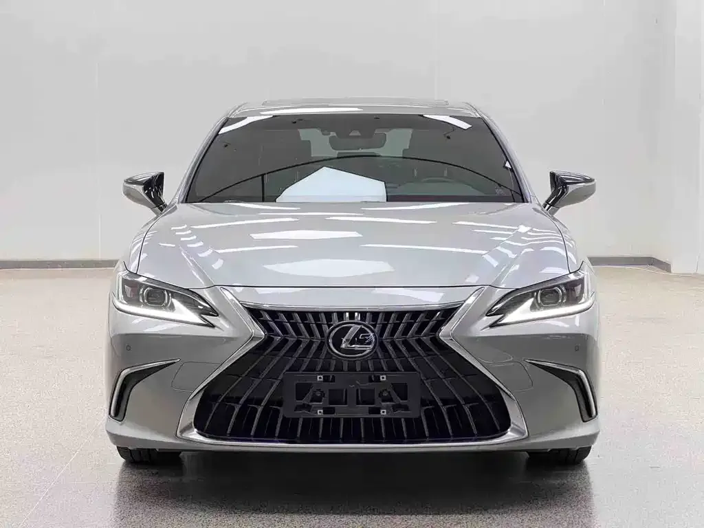 Lexus ES — фото 3