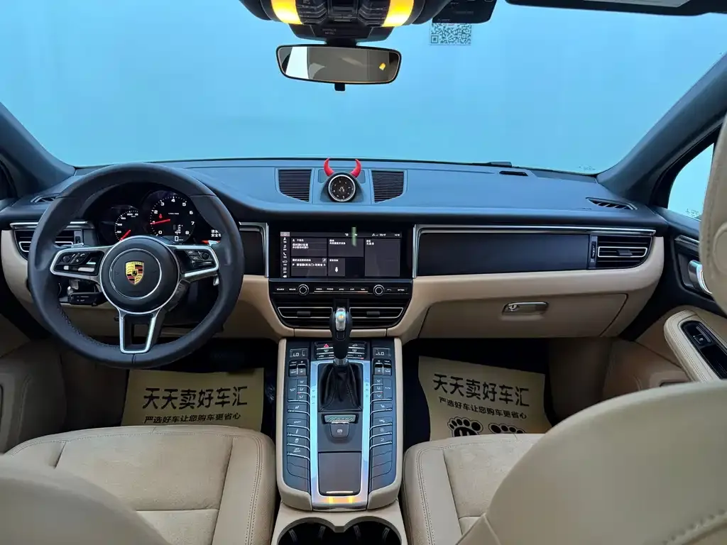 Porsche Macan — фото 8