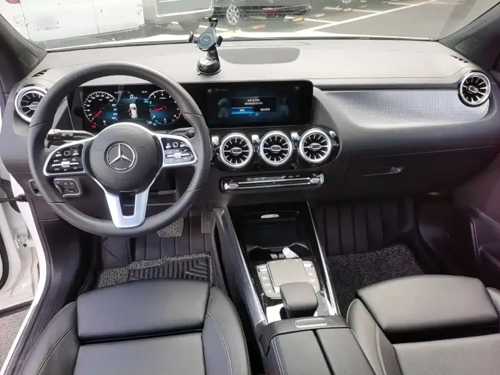 Mercedes-Benz GLA — фото 5