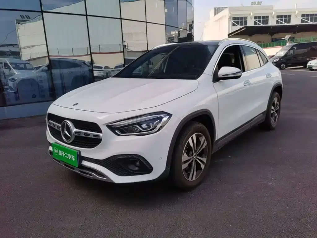 Mercedes-Benz GLA — фото 6